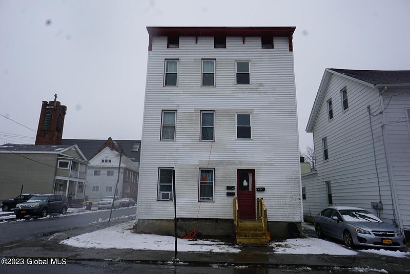2nd image of 45 Greenwood Avenue