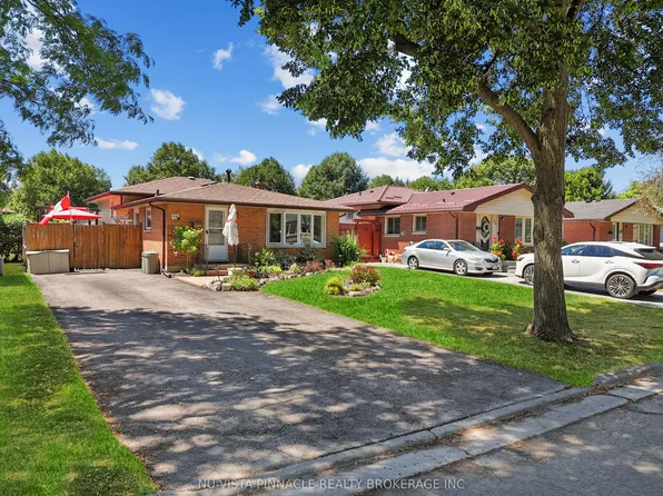 56 Kintail Cres, London, ON N6E 1J5