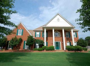 1717 Campden Dr, Collierville, TN 38017