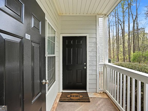 3rd image of 205 Streamside Dr
