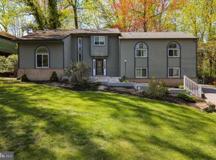 10 Gregory Ct, Cherry Hill, NJ 08034