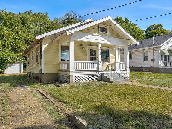 4th image of 2038 N Douglas Avenue