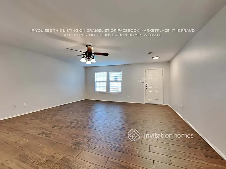 802 Windflower Dr — Photo 4