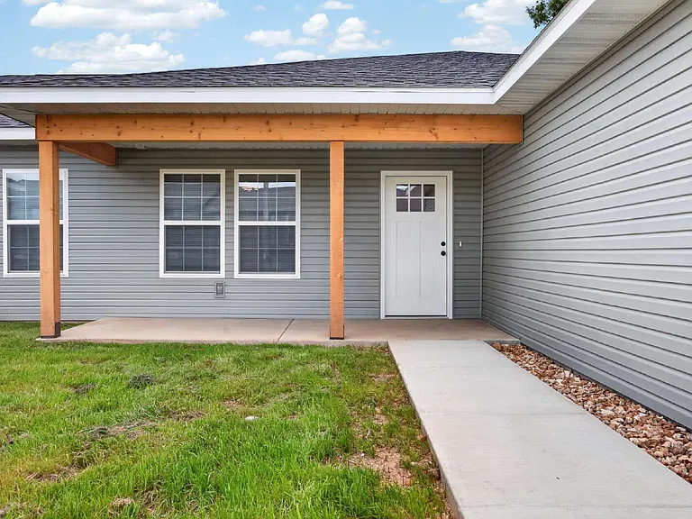 152 Ruby Ln — Photo 4