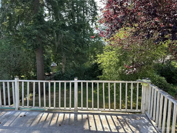 15833 15th Avenue NE, Shoreline, WA 98155
