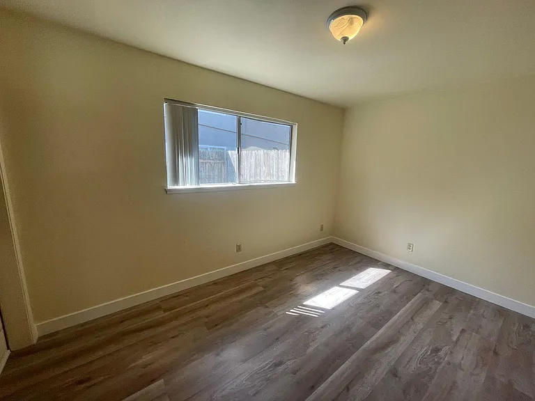 Chestnut Place — Photo 20
