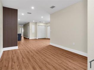 2451 NW 21st St #B, Fort Lauderdale, FL 33311