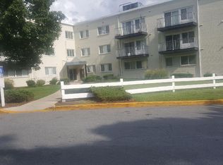 5601 Parker House Ter APT 210, Hyattsville, MD 20782