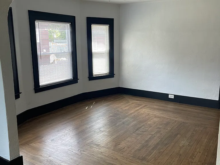 139 Lynwood Ave #1 — Photo 8