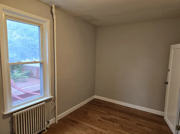 222 Danforth Avenue image 11 of 18