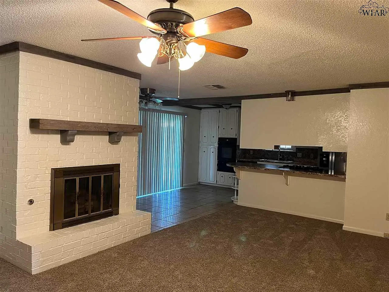 3 bed, 2.0 bath, 1467 sqft, $1,950 — Photo 3
