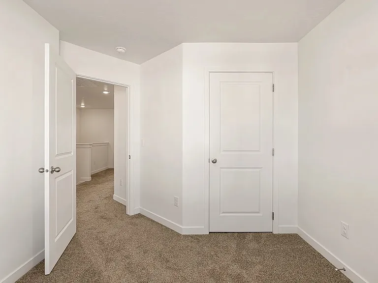 1737 S Devils Garden Ln — Photo 9