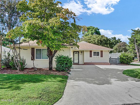3rd image of 6063 Cedar Ridge Drive