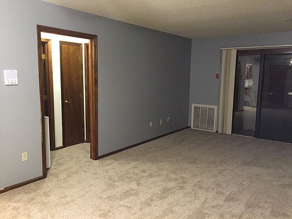 4th image of 535 Vincellette St Unit 4