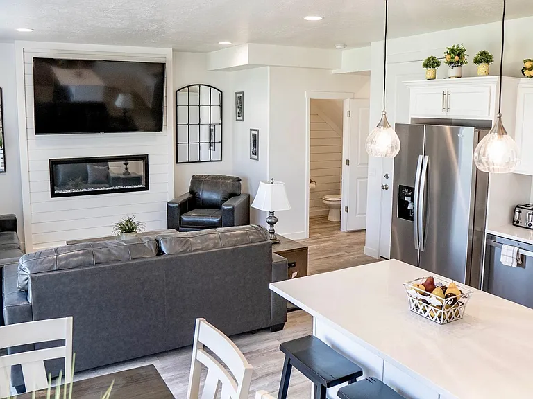W Wysteria Dr — Photo 6