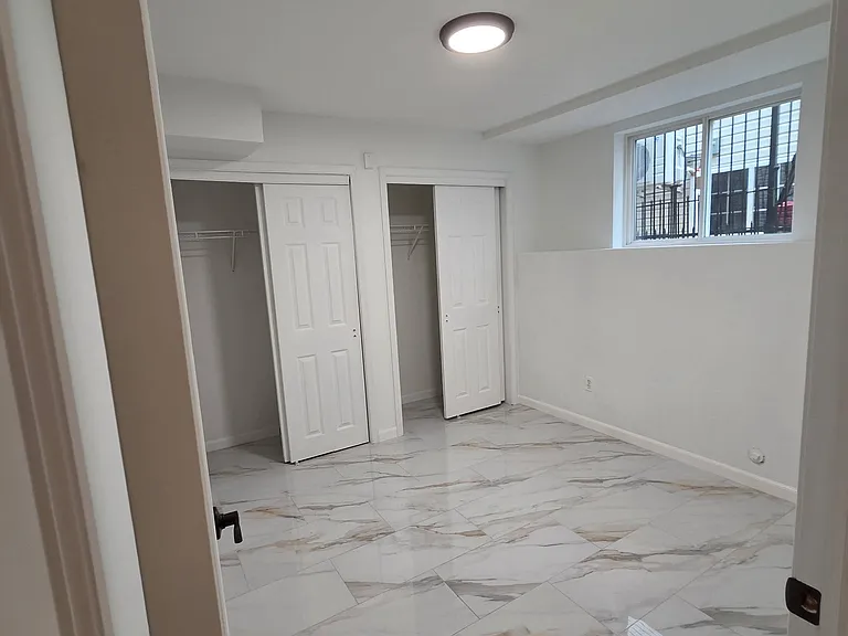 Lerer Ln — Photo 6