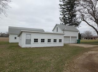 1115 W Lemon Creek Rd, Baroda, MI 49101