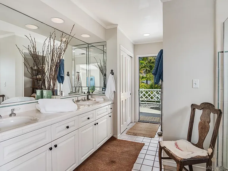 Primary Bath/Spa