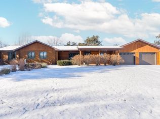 N5355 Fuerst Rd, New London, WI 54961