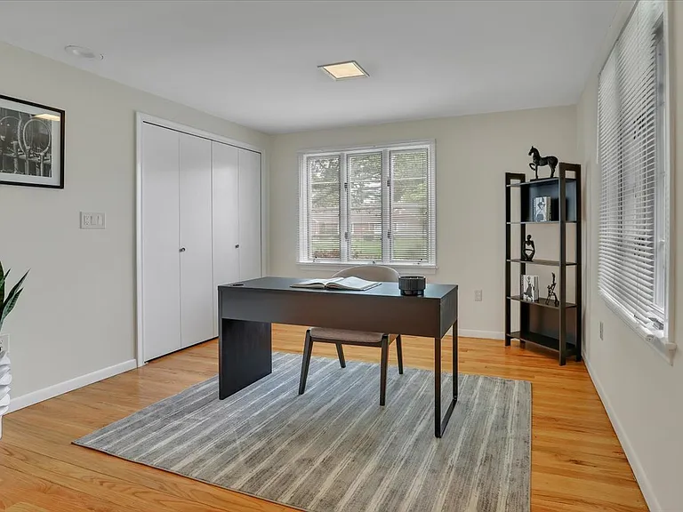 11 W Ridge Dr — Photo 24