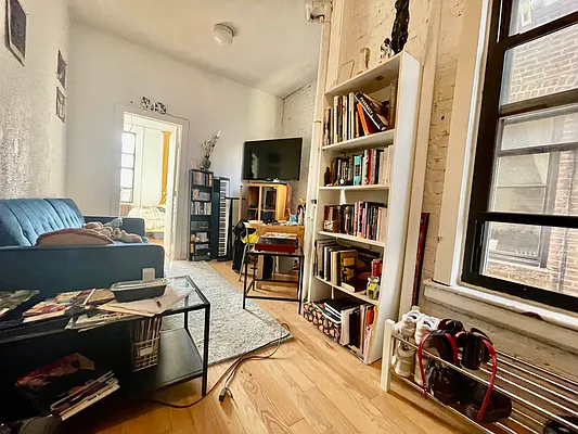 Rented by J Misrahi Realty Corp | media 4