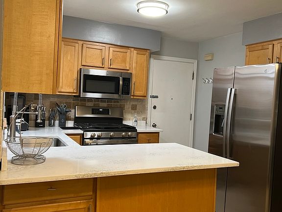 2nd image of 7441 W Fullerton Ave APT 1S