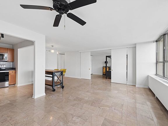 3rd image of 655 W Irving Park Rd APT 906