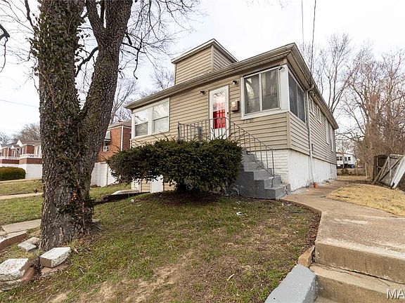 4th image of 7129 Garesche Ave