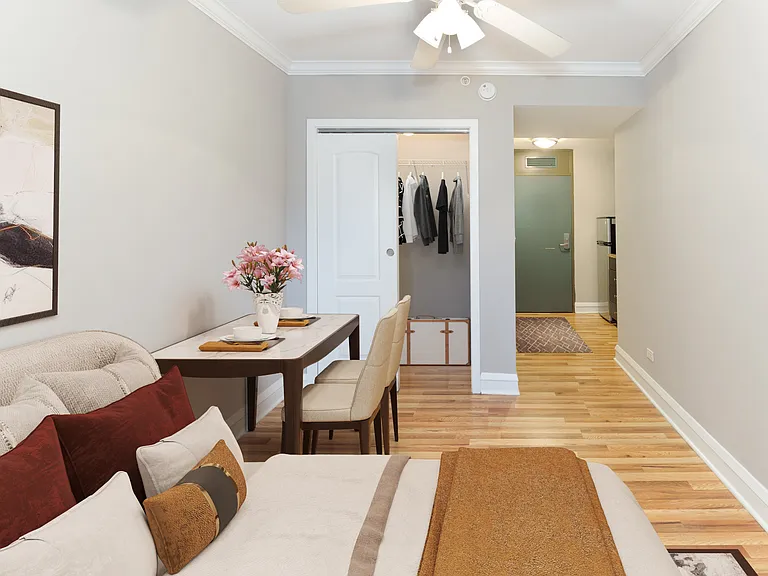 424 W. Diversey — Photo 16