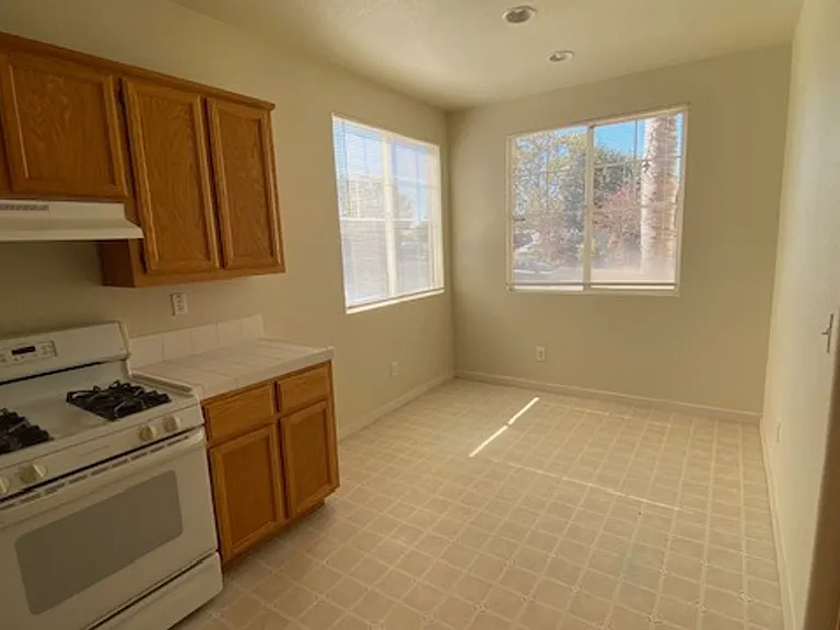 566 Stewart Way — Photo 12
