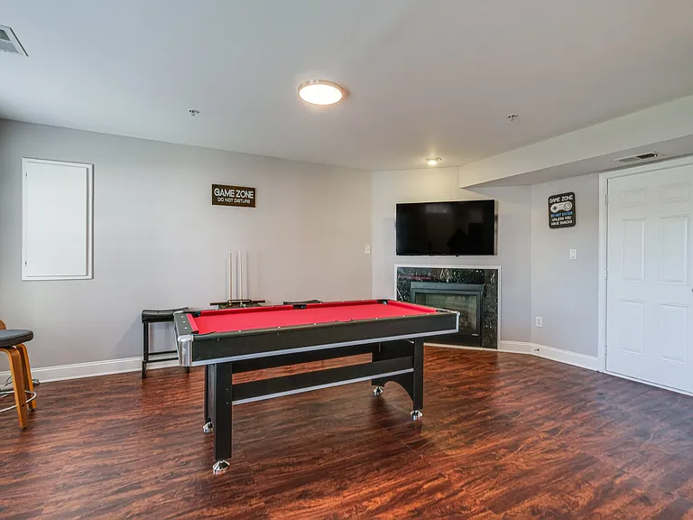 14806 Hardcastle St — Photo 20