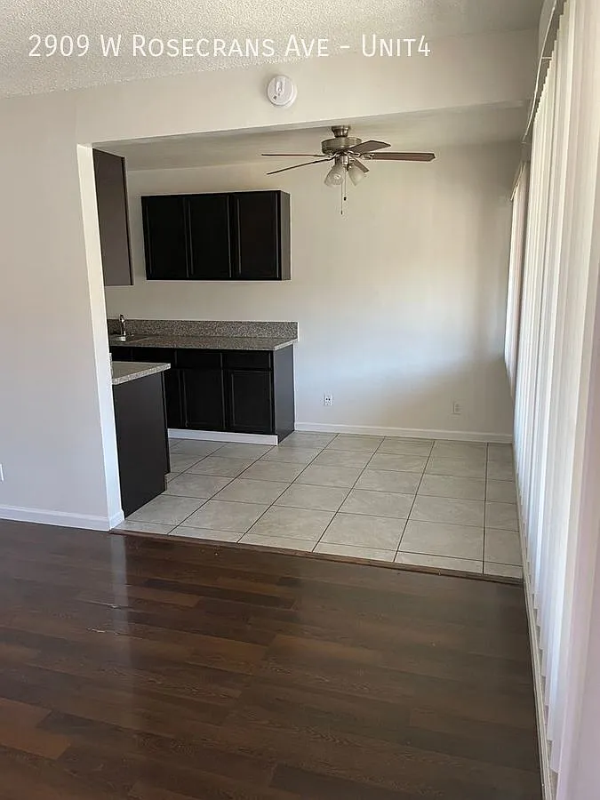 Building Photo - 2909 W Rosecrans Ave #4