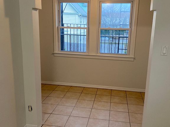 2nd image of 292 Jessamine Ave Floor 2