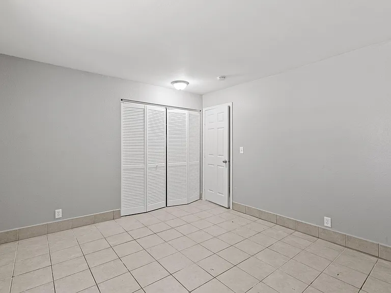 3733 Brush Creek Dr #1 — Photo 8