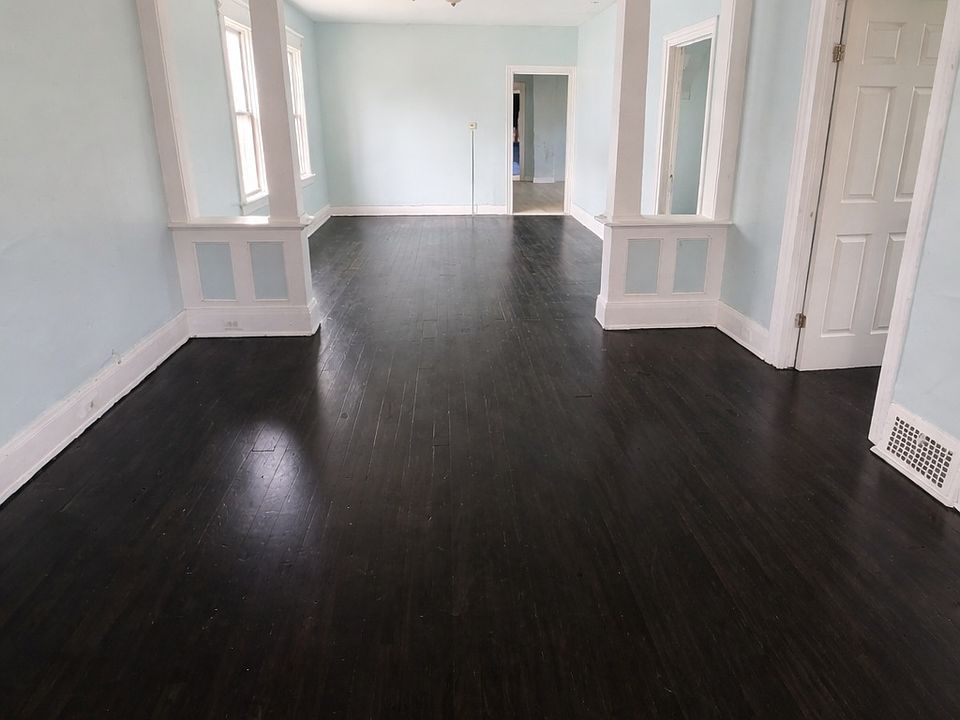 1st image of 108 Goodyear Ave