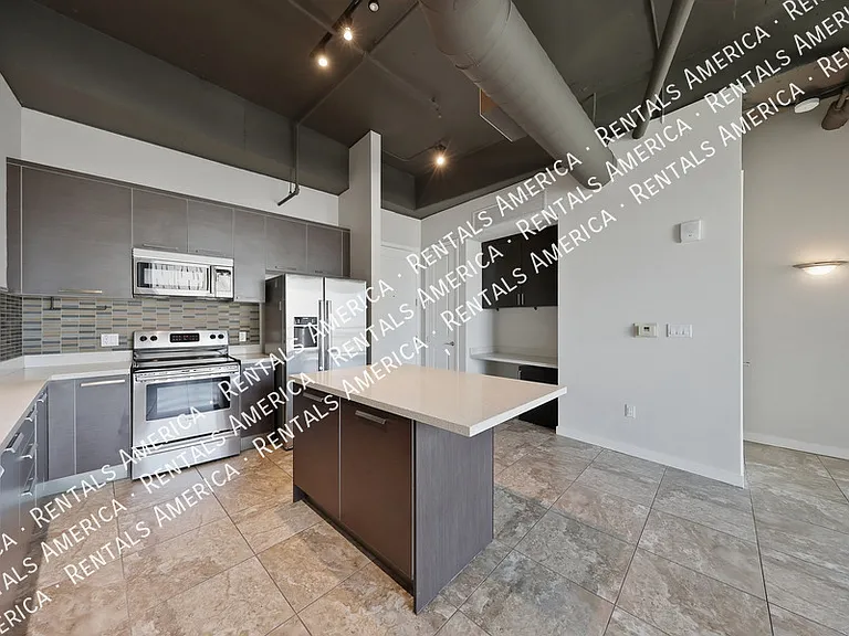 1 E Lexington Ave #905 — Photo 9