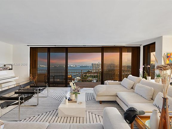 3rd image of 11113 Biscayne Blvd Unit 2051