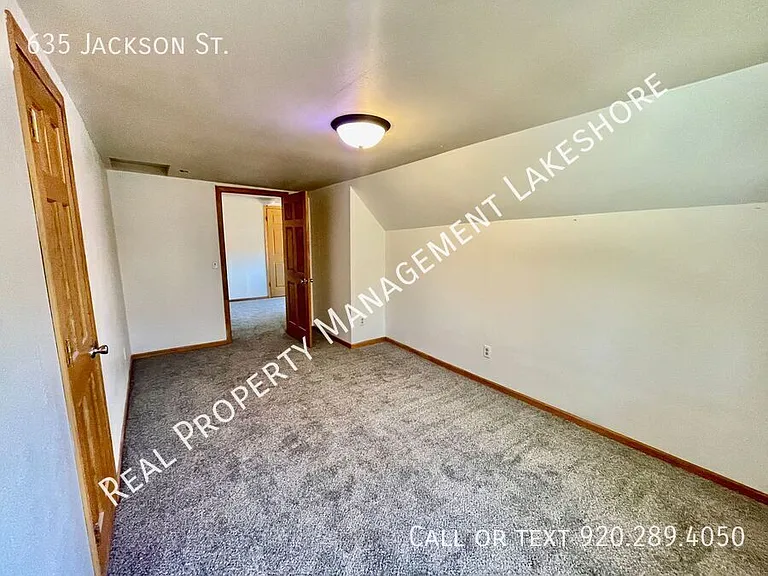 635 Jackson St — Photo 15