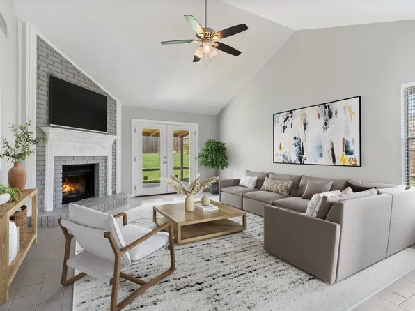 509 Caraway Ln, Euless, TX 76039