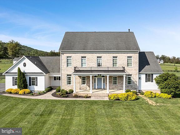 2nd image of 700 Miller Rd