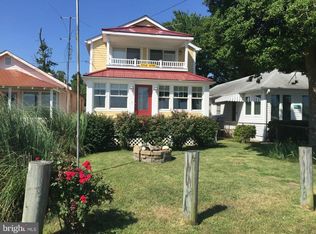 2004 Beach Ave, Colonial Beach, VA 22443