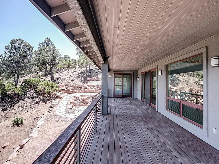 1209 N Horizon Way — Photo 30