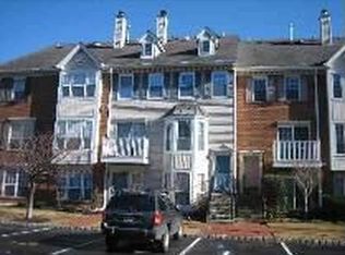 22 Cedar St, Jersey City, NJ 07305