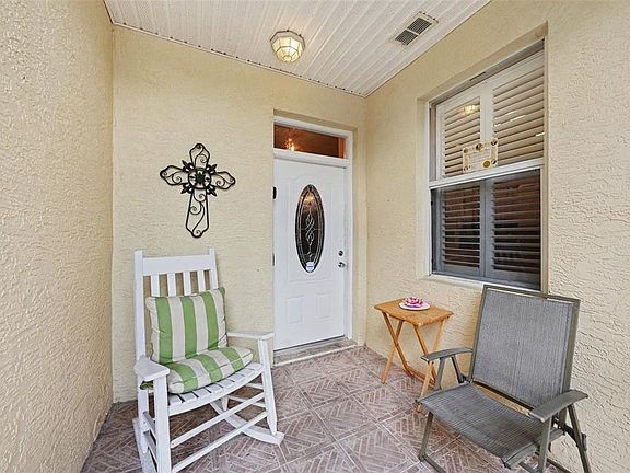 3rd image of 1050 STARKEY ROAD #2403