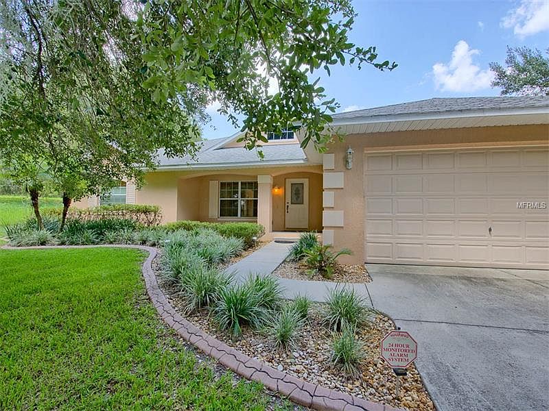 1st image of 109 Hidden Oaks Dr