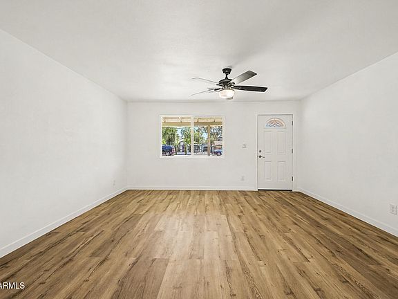 2nd image of 234 W 8TH Avenue