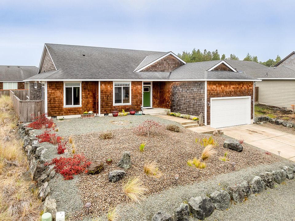 1st image of 34720 Lodge Pole Dr