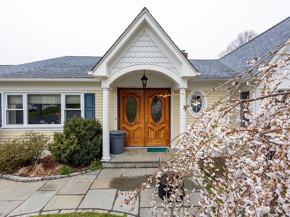 1st image of 2937 S Deerfield Avenue