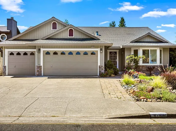 9139 Piccadilly Circle, Windsor, CA 95492