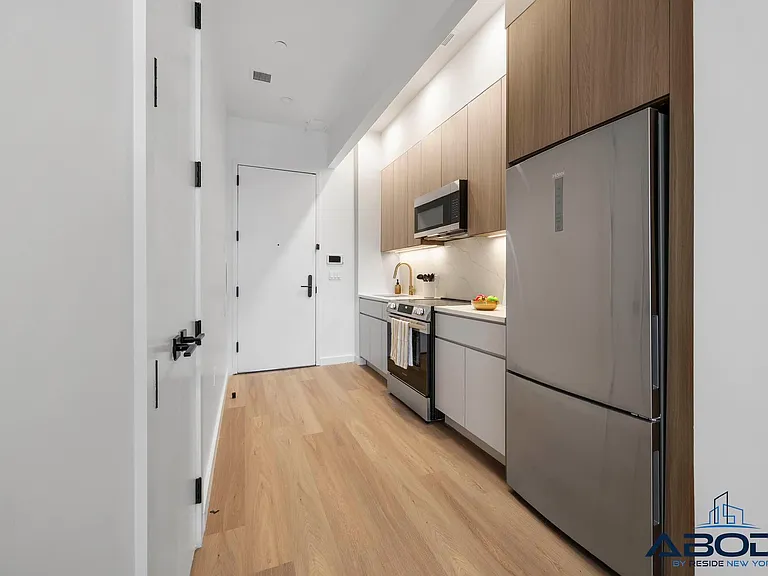 159 3rd Ave #4B — Photo 5